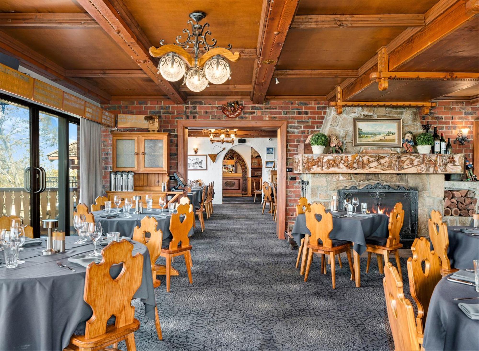Hotel Pension Grimus Mount Buller Exteriör bild