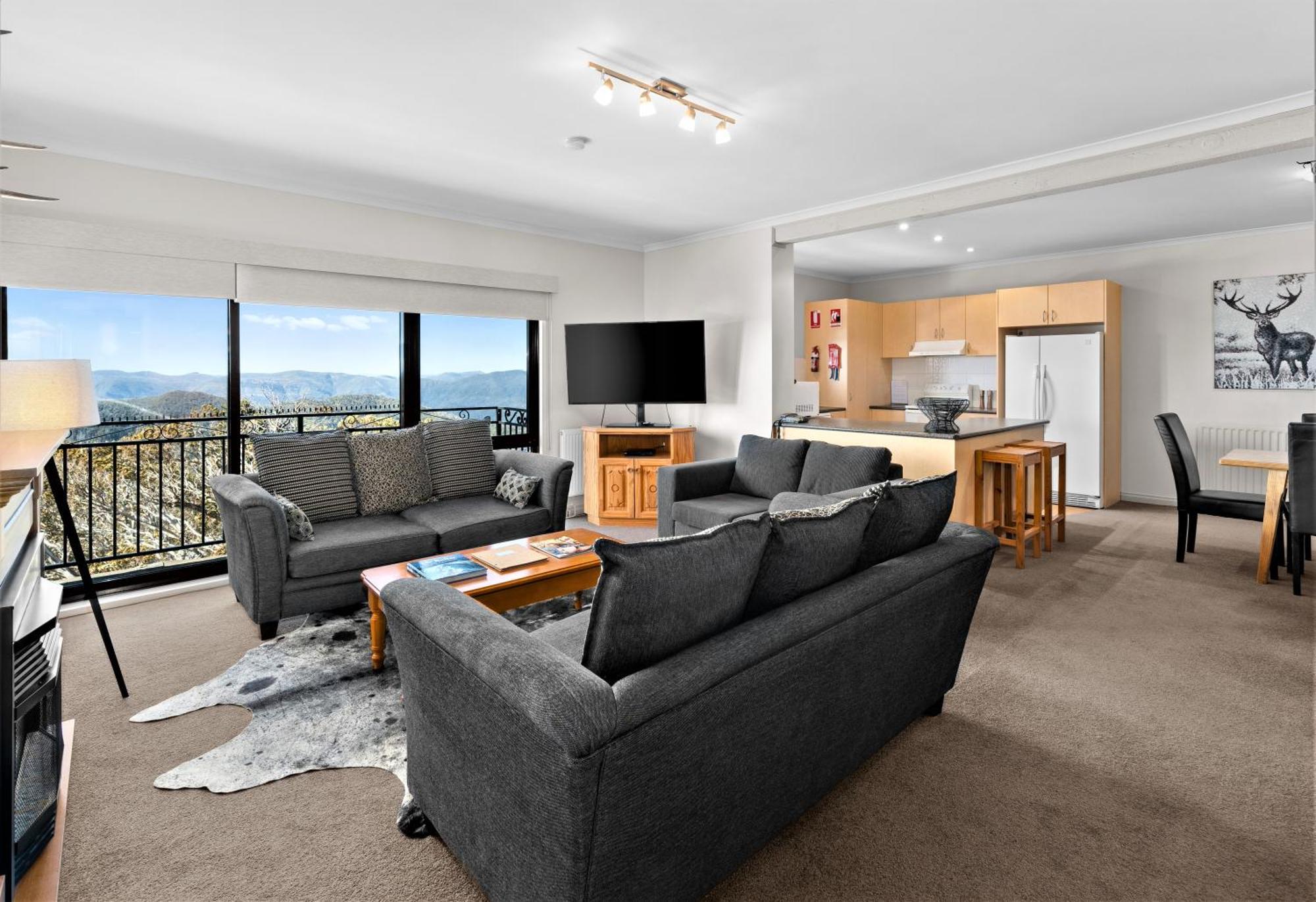 Hotel Pension Grimus Mount Buller Exteriör bild