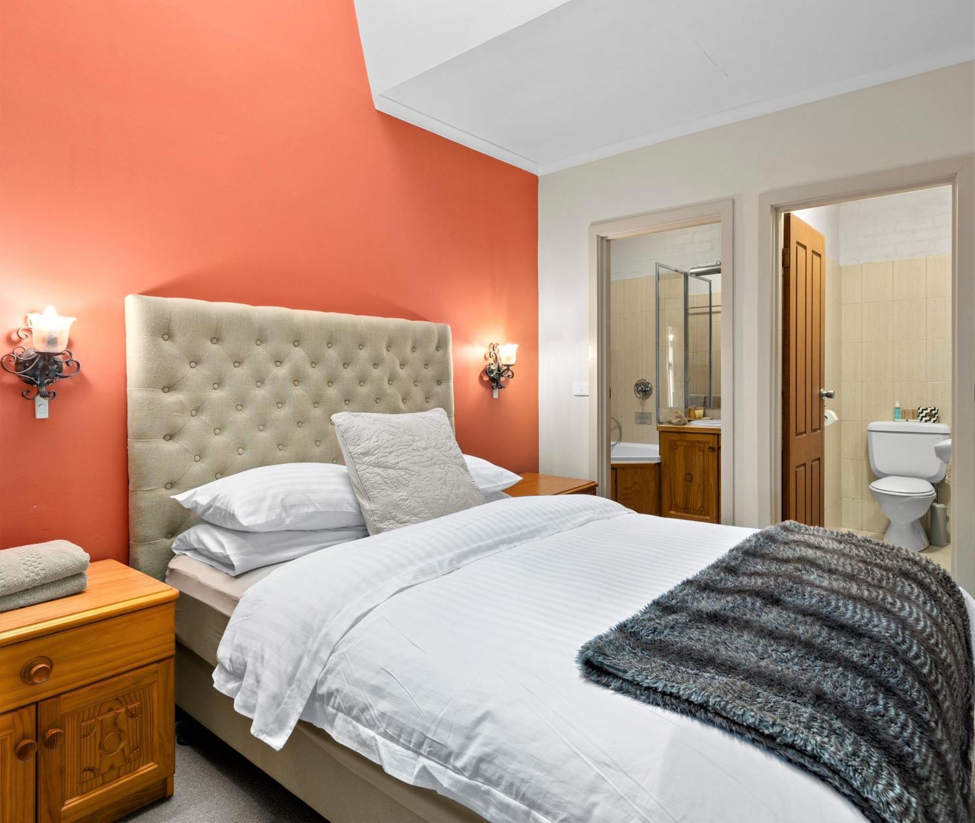 Hotel Pension Grimus Mount Buller Exteriör bild