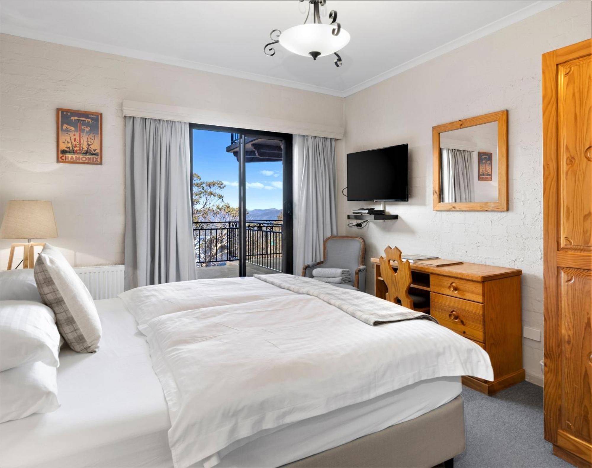 Hotel Pension Grimus Mount Buller Exteriör bild