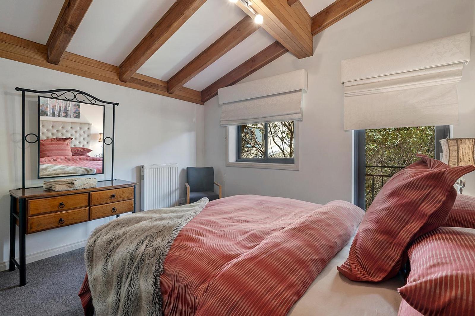 Hotel Pension Grimus Mount Buller Exteriör bild