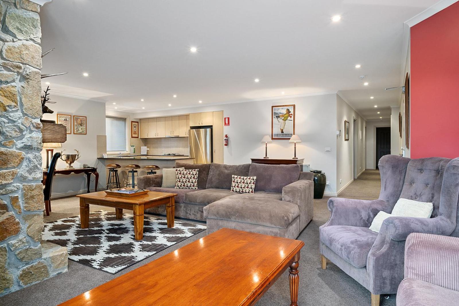 Hotel Pension Grimus Mount Buller Exteriör bild