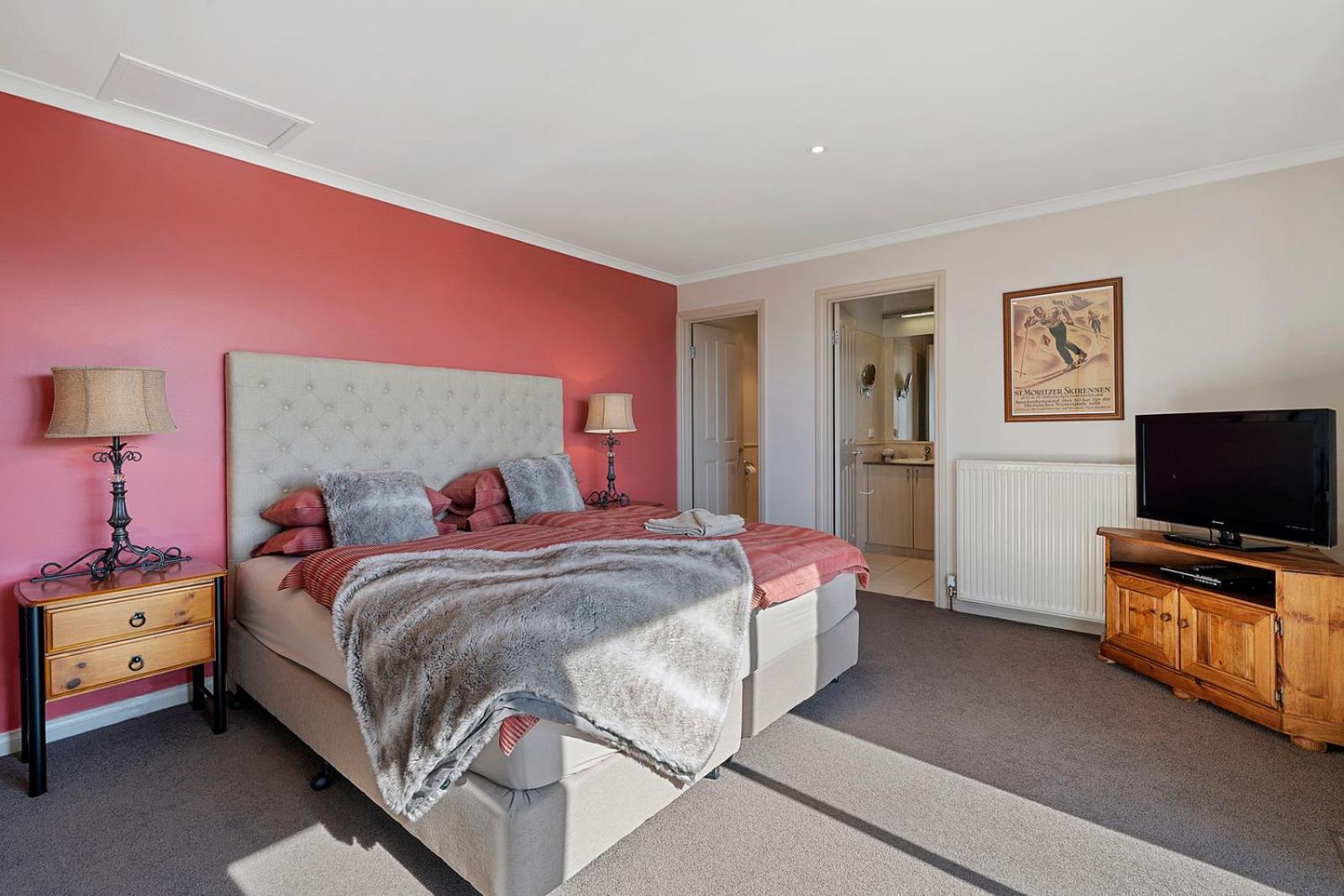 Hotel Pension Grimus Mount Buller Exteriör bild