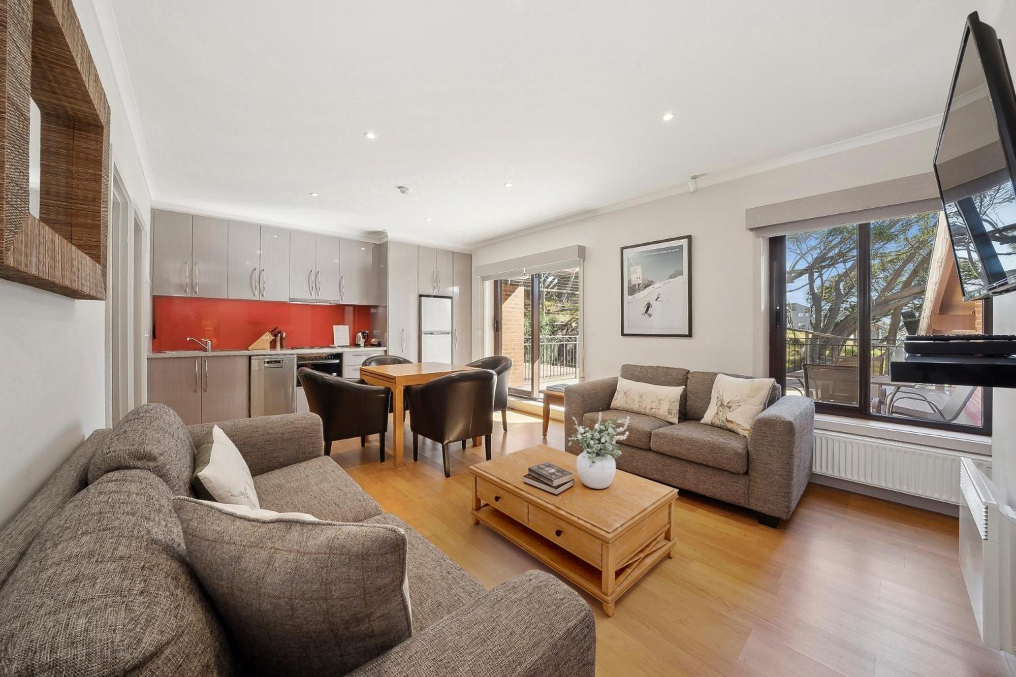 Hotel Pension Grimus Mount Buller Exteriör bild